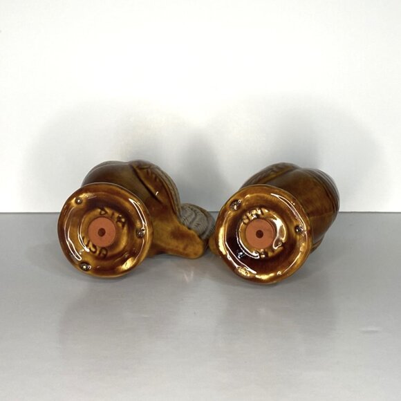 Large Vintage Rooster Chicken Ceramic Salt & Pepper Shakers - Picture 6 of 7